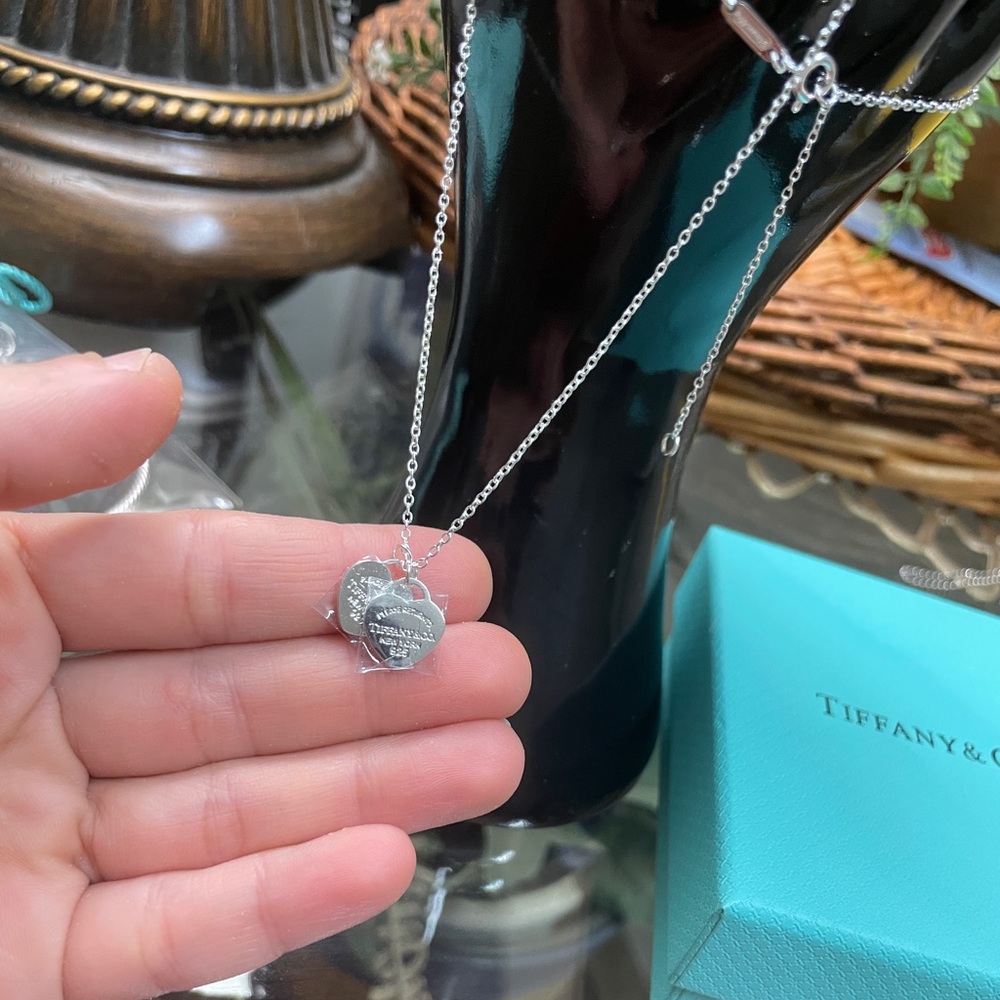 Tiffany & Co. - Picture 8 of 11